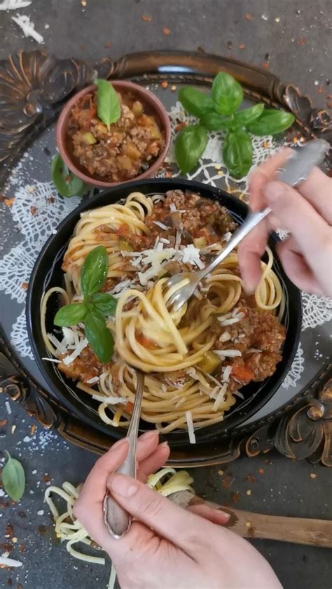 Einfache Spaghetti Bolognese mit der Besten Bolognese Soße Bolognese