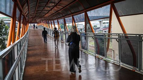 Besok Skywalk Kebayoran Lama Diresmikan JPO Terpanjang Di Jakarta