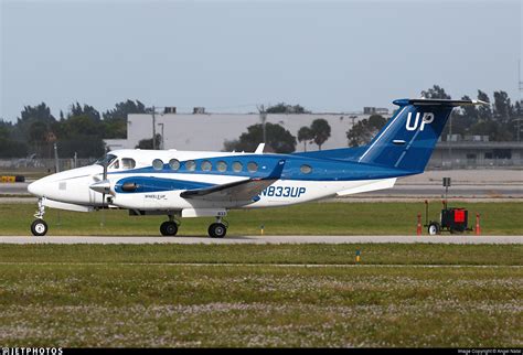 N Up Beechcraft B C King Air C Wheels Up Angel Natal