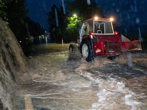 Unwetter In O Zahlreiche Feuerwehreins Tze Vienna At