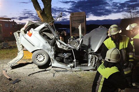 Nach missglücktem Überholmanöver 22 Jähriger tot Abendzeitung München