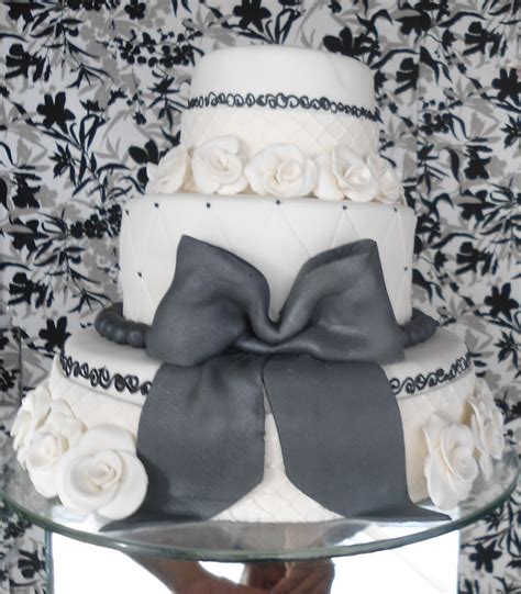 Comemore Bolos Decorados Bolo De Casamento Preto E Branco