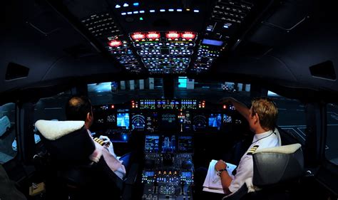 Airbus A380 Cockpit View at Night and Day | Aircraft Wallpaper Galleries