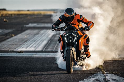 Ktm Super Duke R And R Evo Revealed Bhp