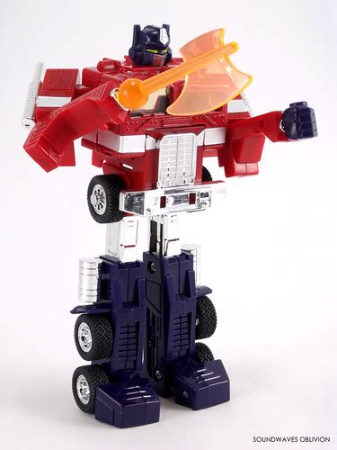 soundwaves oblivion transformer toy archive convoy  transformers
