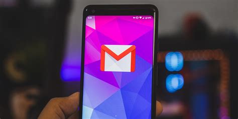 hands  gmail  androids google material theme isnt radical