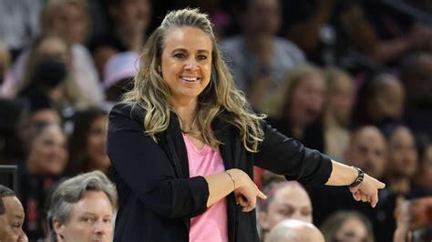 Las Vegas Aces Becky Hammon Named 2022 Wnba Coach Of The Year Espn