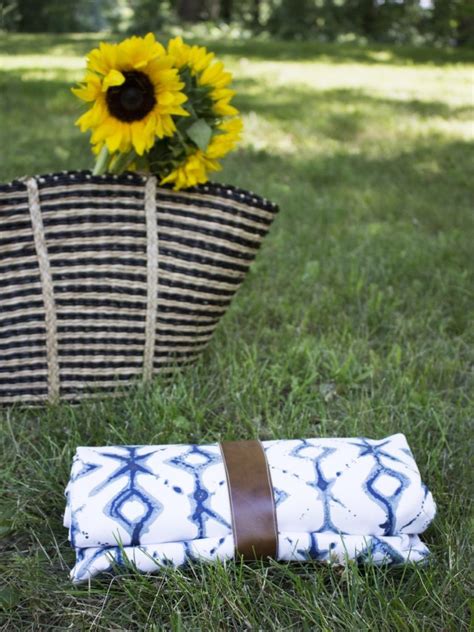 Waterproof Picnic Blanket Diy Spend Your Lunch Outside