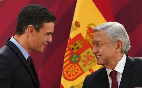 Pedro Sánchez Regala A Amlo Acta De Nacimiento De Su Abuelo