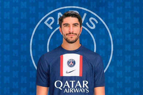 Carlos Soler Es Oficialmente Nuevo Jugador Del Psg Marca México