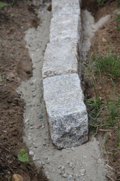 How To Install Landscape Edging Stones Rentaldro