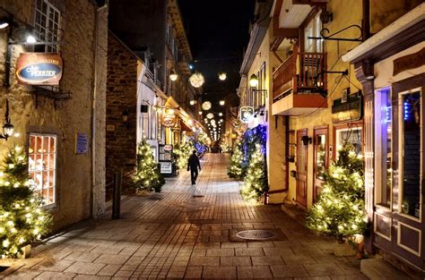 Wandering Through Old Quebec City at Christmas