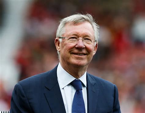 Sir Alex Ferguson Opéré à La Suite Dune Hémorragie Cérébrale Angleterre Manchester United