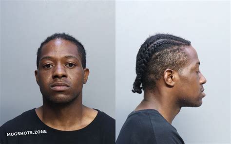 EDWARDS RICKEY DONTRELL 01 03 2022 Miami Dade County Mugshots Zone