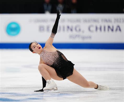 【フィギュア】坂本花織gpファイナル初優勝 吉田陽菜は3位、住吉りをんは6位 フィギュア写真ニュース 日刊スポーツ