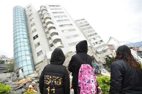 花蓮地震 èŠ±è“®åœ°éœ‡å¨å °17å‚·åŒ—å¸‚2å¤§æ¨“å‚¾æœ è‡ºç £å°Žå ± 中央気象局に