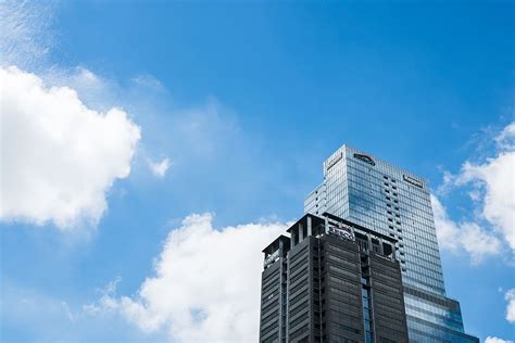 Foto Edificio Parte Superior Azul Cielo Dise O Arquitectonico