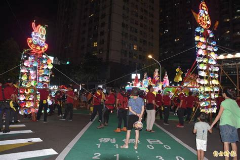 為好兄弟引路！中壢仁海宮水燈排遶境 手工q版水燈排吸睛 生活 自由時報電子報