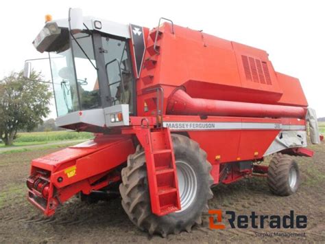 Massey Ferguson 38 Mejetærsker combine harvester for sale Retrade