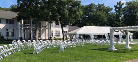 Outdoor and Forest Wedding Venues In Michigan (2022) CC King Ent.