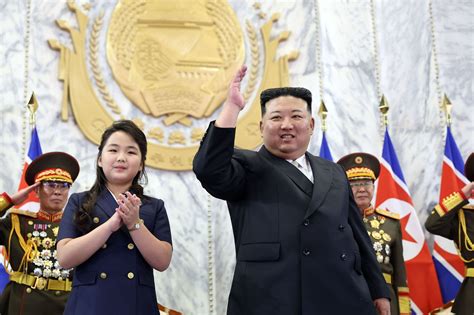 Meet Kim Ju Ae Kim Jong Uns Tween Daughter And North Koreas Possible