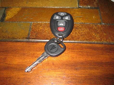 Gm Pontiac G6 Key Fob Battery Replacement Guide 001