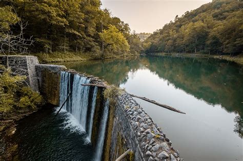 An Easy Hike in Mountain View, Arkansas!