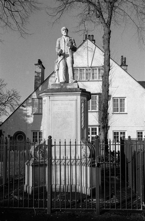 Garden Village Hull Statue Of James Stuart 1924 Holdern Rob