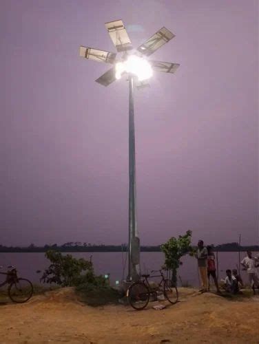 Mild Steel Single Arm Solar High Mast Lighting Pole For Outdoor M