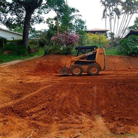 Entulho Para Nivelar Terrenos - Limpeza de terreno e retirada de entulho - DL Terraplanagem