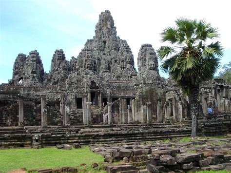 El Templo De Bayon En Angkor Camboya El Hombre Que Viaja