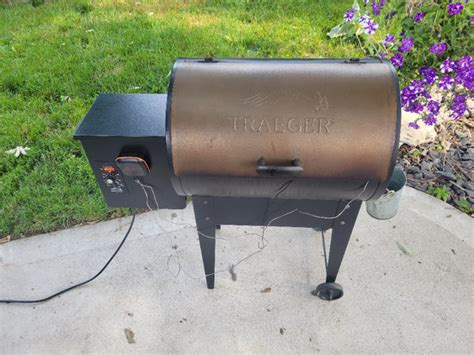 Traeger pellet smoker | BBQs & Outdoor Cooking | Windsor Region | Kijiji