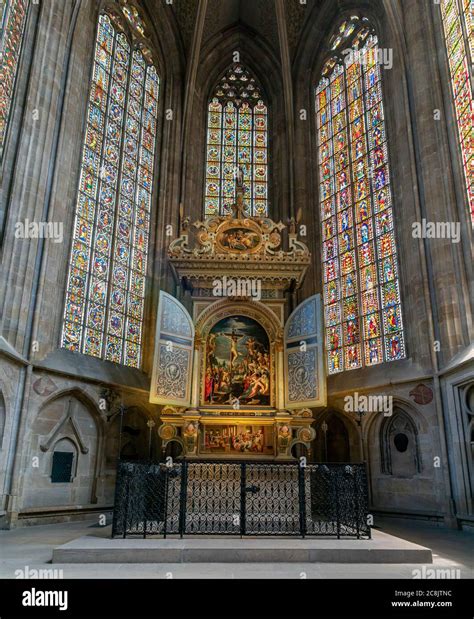 St Dionys Kirche Fotos Und Bildmaterial In Hoher Aufl Sung Alamy