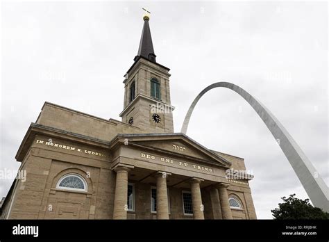 St Louis arch park Missouri Stock Photo - Alamy