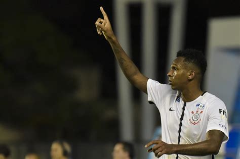 Reservas Aproveitam A Chance E Corinthians Goleia O Vasco Em S O