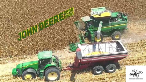 John Deere S690 Harvest Corn YouTube