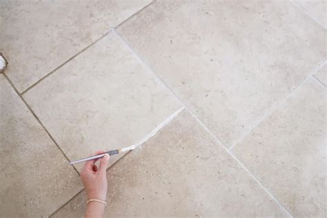 DIY Grout Paint Trick To Make Old Tile Look New SemiStories