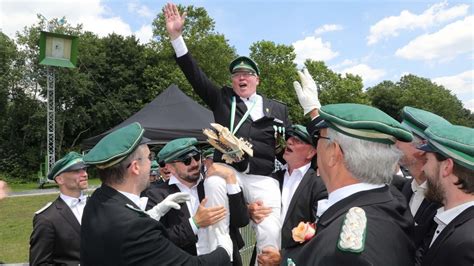 Schützenfest in Bottrop Unsere Fotos zeigen den neuen König