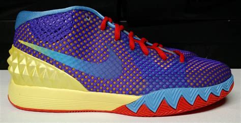 Nike Kyrie 1 Saturdays Size 5 Youth 5y Gs Purple Yellow Boys Shoe