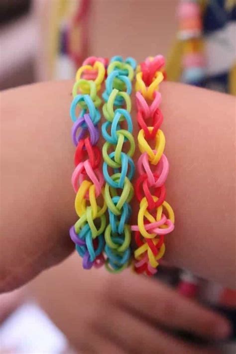 The Latest Craze - Rainbow Loom