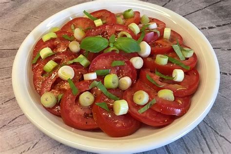 Tomatensalat Mit Basilikum Vinaigrette Von Artificial Chefkoch