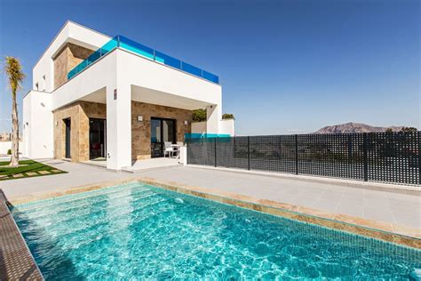 Villas for sale in Spain with a private pool, MASA International