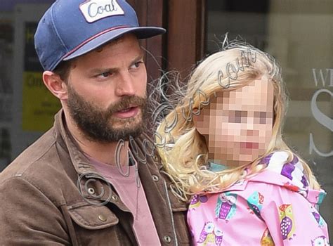 Glospics Jamie Dornan Spotted On Shopping Trip With Daughter Dulcie