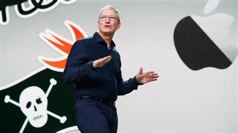 Apples Stock Did A 4 To 1 Split Today Heres What You Need To Know