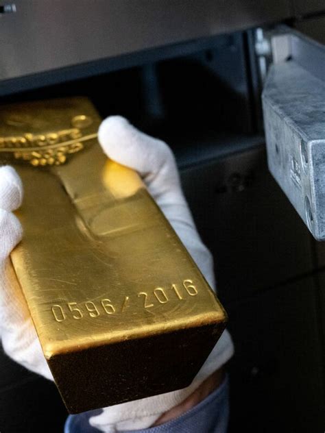 Der Goldpreis Hat Inmitten Der Vielen Globalen Krisen Stark Angezogen