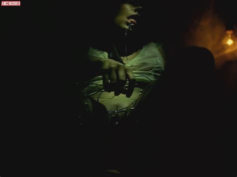 Nackte Unknown Latina in Vocación de martirio