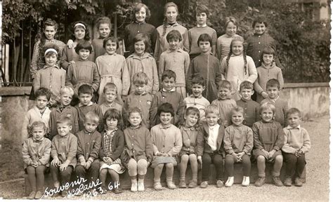 Photo De Classe Primaire De 1963 Ecole Du Centre Saint Martin Le