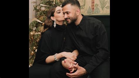 Sonam Kapoor And Hubby Anand Ahuja Are In A Mood Of Pda Shares A Mushy