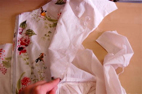 Sewing the Lining into the Cambie Dress | Sewaholic