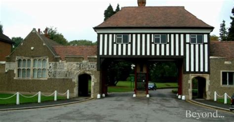 Hendon Crematorium, London Crematoriums | Beyond